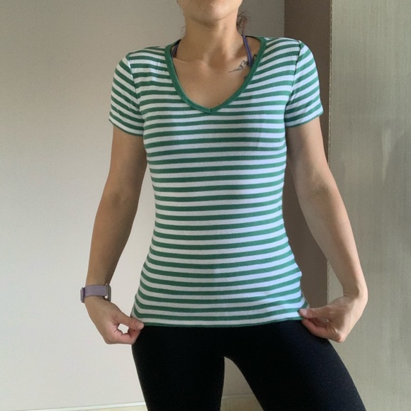 GAP tee T33 - Picture 2 of 4